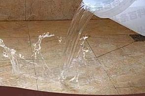 加查漏水维修 免砸砖防水材料该如何施工